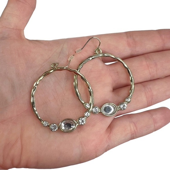 Lot of 10 Pairs of Hoops & Stud Pierced Earrings: LOFT AVON - Picture 11 of 15